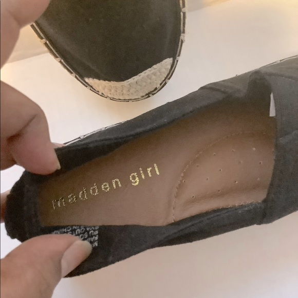 Steve Madden Girl’s Winnow slip ons - Picture 4 of 5